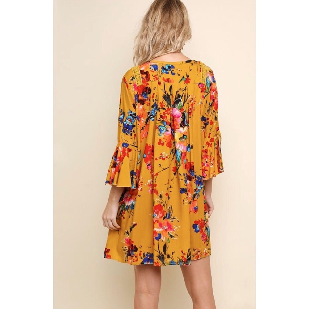 24hr SALE 🔥 Golden Mumu Mini Dress - Picture 3 of 4